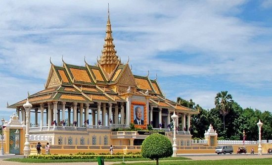 Du lịch Phnom penh nên đi đâu ăn gì?