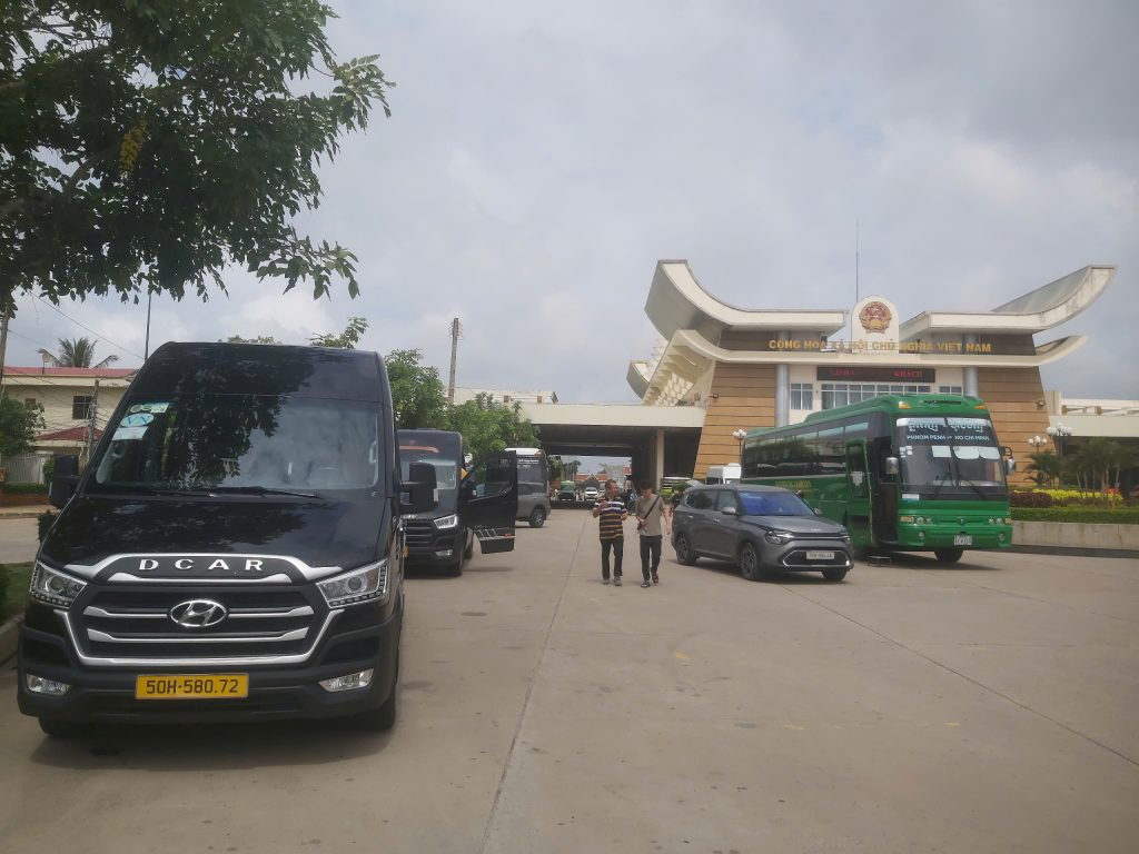 Xe khách TP. Hồ Chí Minh Phnom Penh